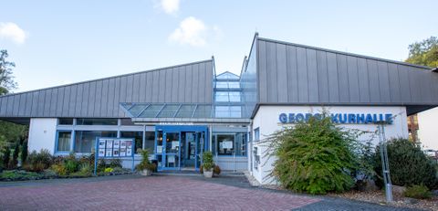 Eingang Tourist Information, Georgi Kurhalle